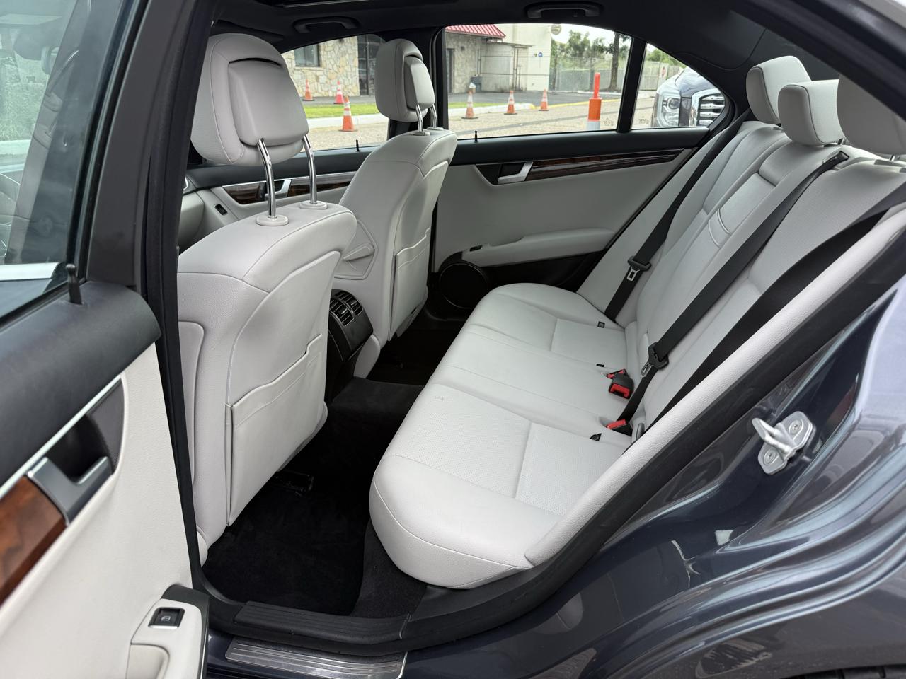 Mercedes-Benz C-Class C300 4MATIC Sport Sedan 2013