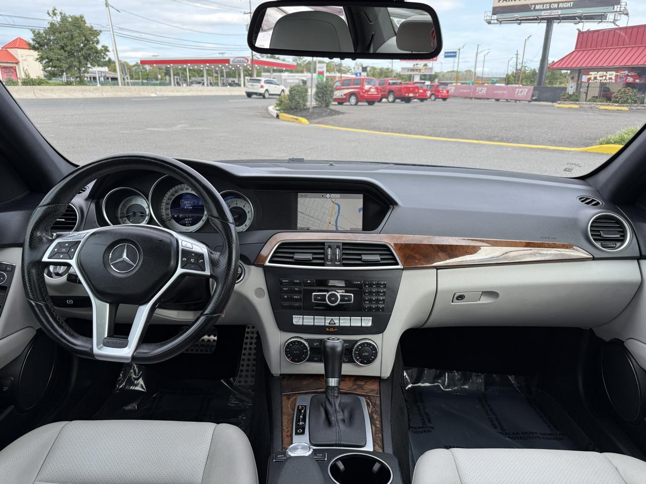 Mercedes-Benz C-Class C300 4MATIC Sport Sedan 2013