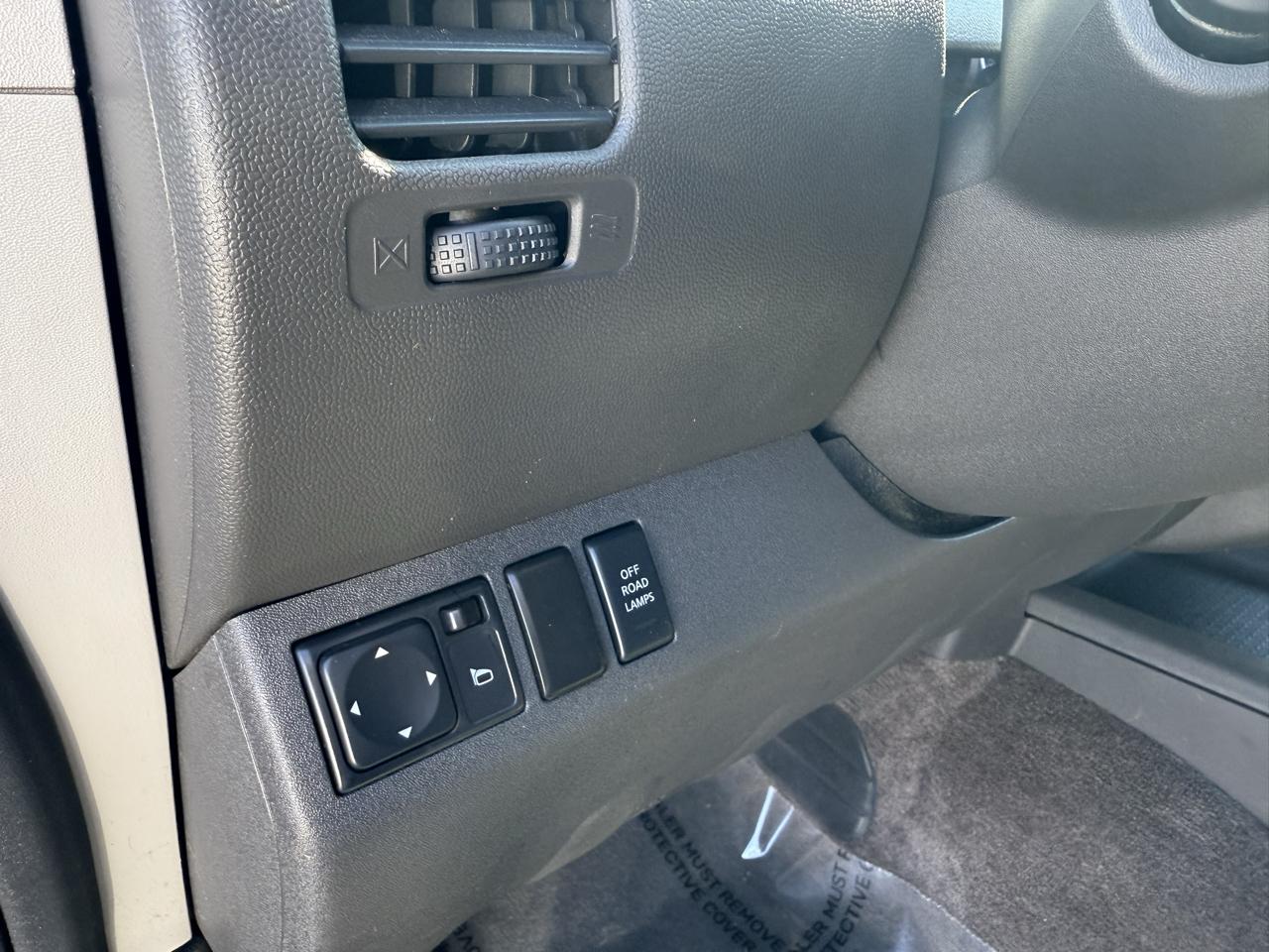 Nissan Xterra 4WD 4dr Auto Pro-4X 2015