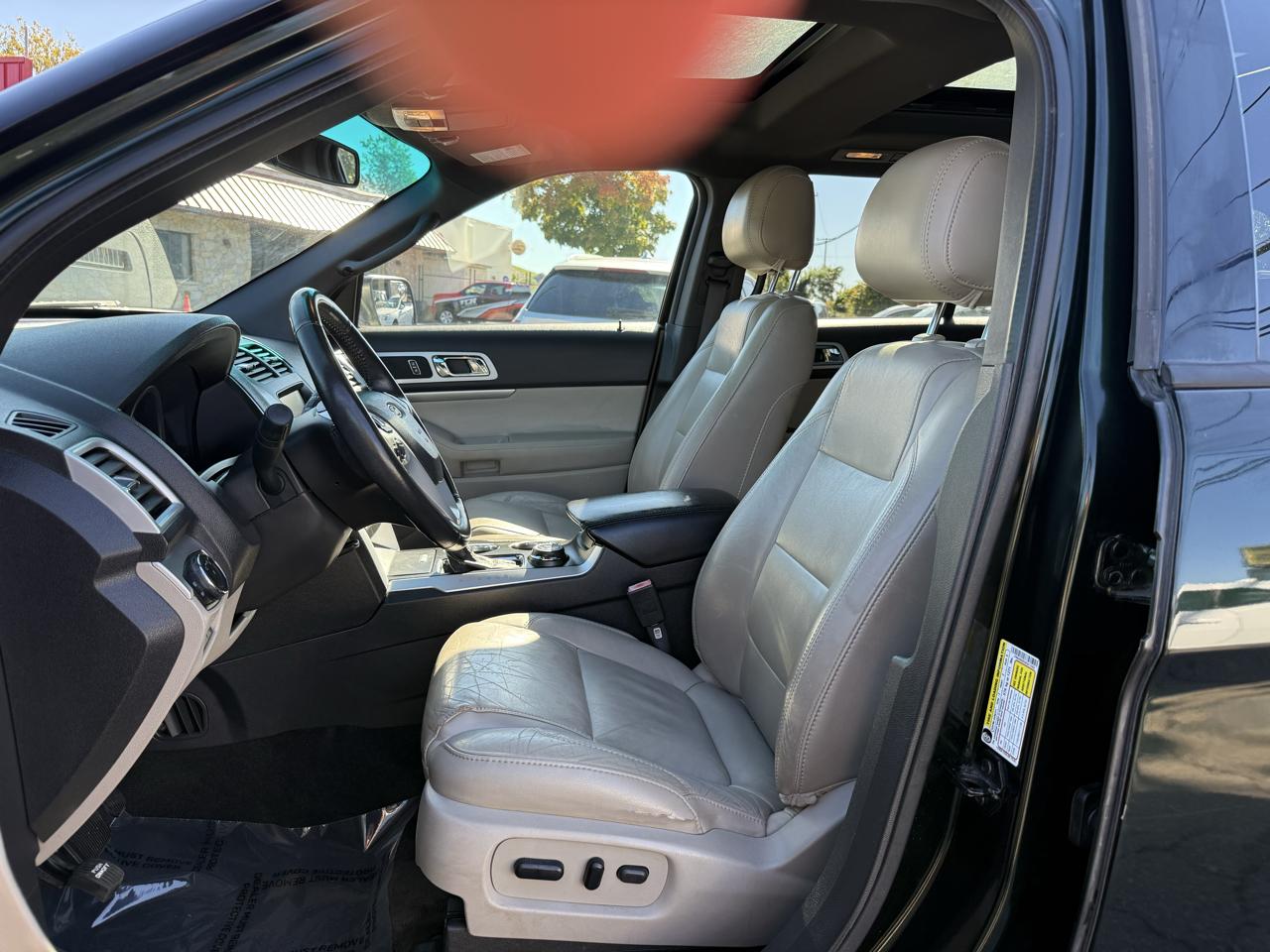 Ford Explorer 4dr XLT 4WD 2013