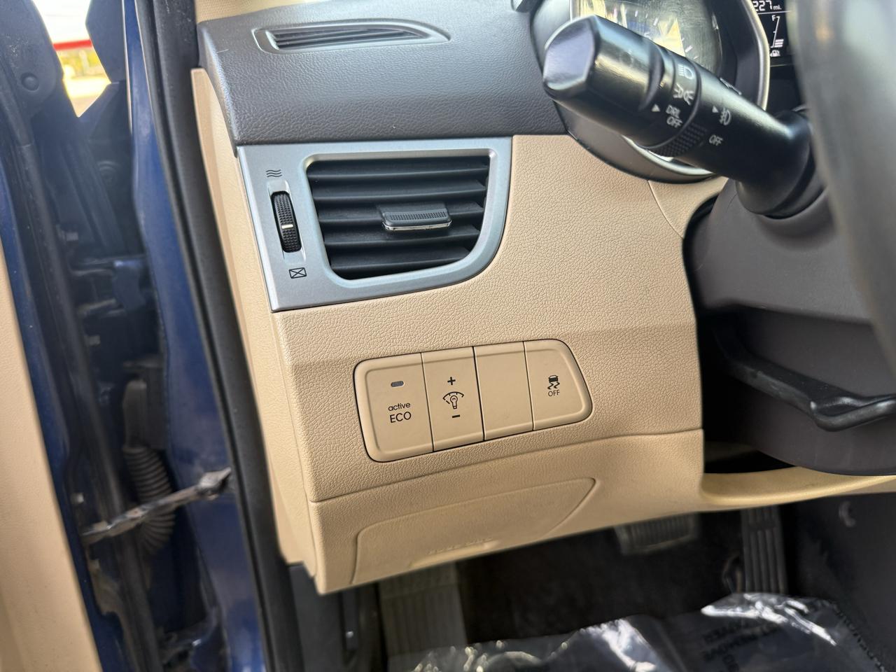 Hyundai Elantra 4dr Sdn Auto GLS PZEV (Ulsan Plant) *Ltd Avail* 2013