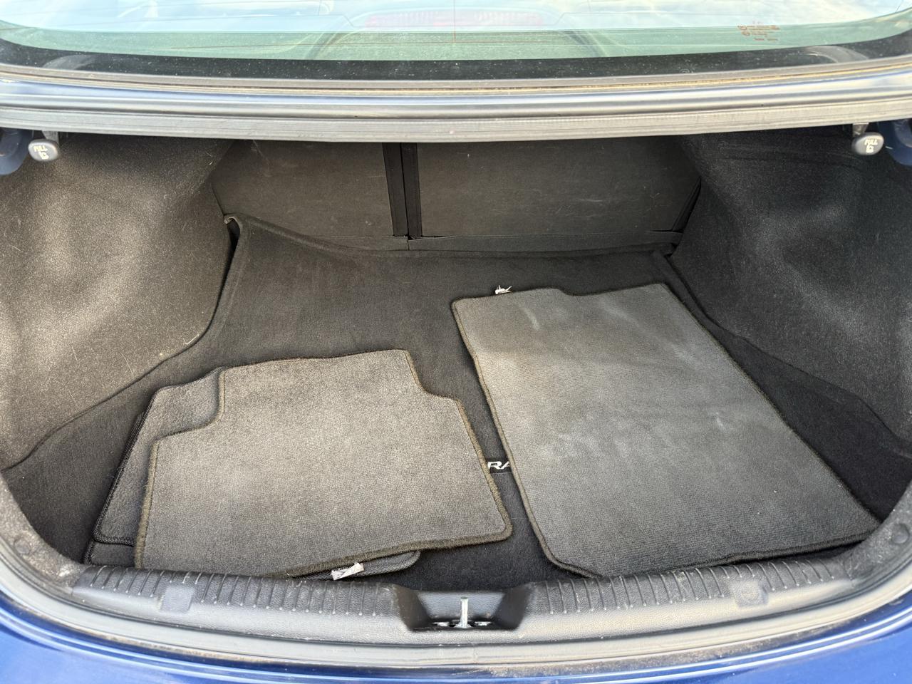 Hyundai Elantra 4dr Sdn Auto GLS PZEV (Ulsan Plant) *Ltd Avail* 2013