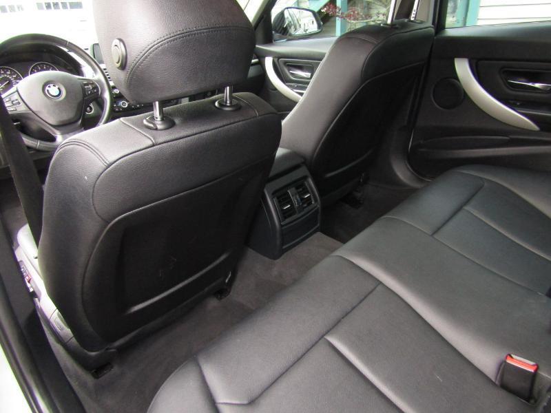 BMW 3-Series 320i xDrive 2015