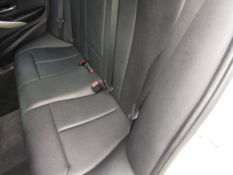 BMW 3-Series 320i xDrive 2015