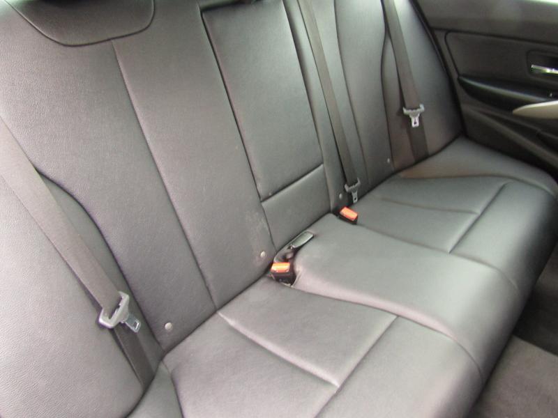 BMW 3-Series 320i xDrive 2015
