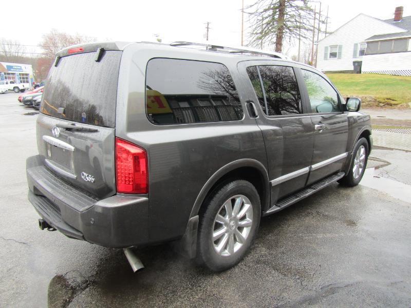 Infiniti QX56 AWD 2010