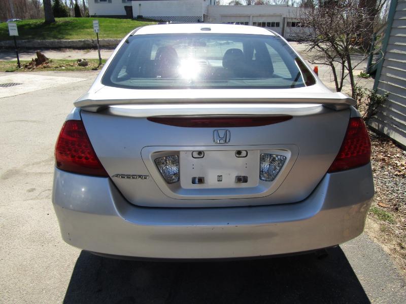 Honda Accord EX-L Sedan AT with Navigation and XM Radio 2006