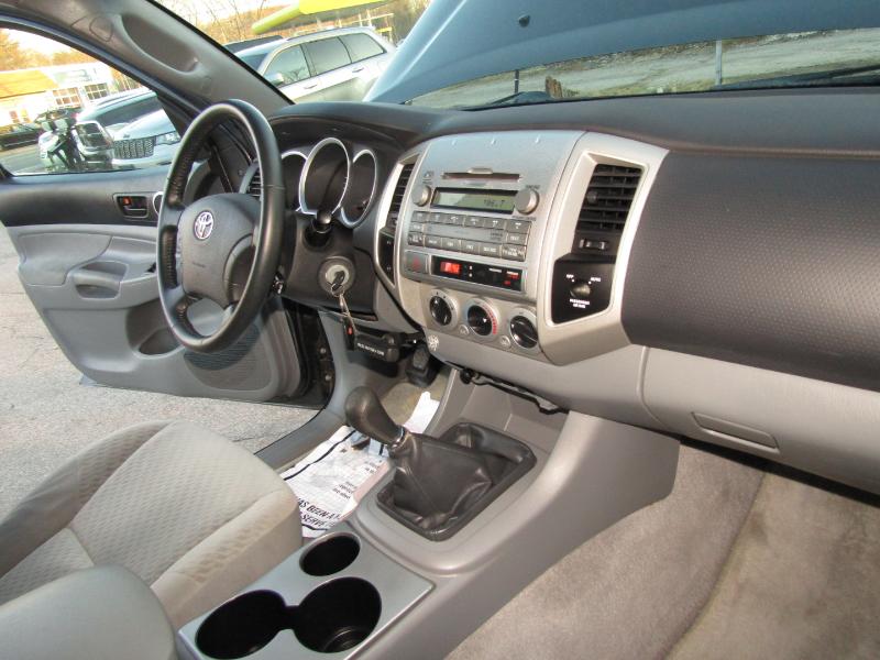 Toyota Tacoma Access Cab 2WD 2009