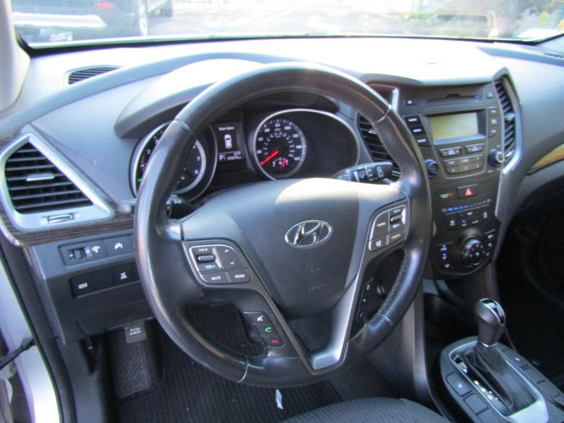 Hyundai Santa Fe GLS AWD 2013 Hyundai Santa Fe GLS AWD 2013
