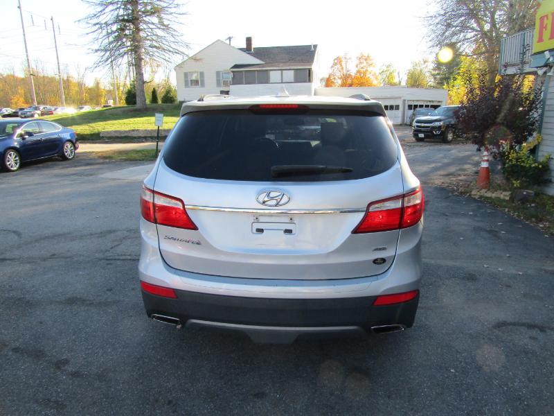 Hyundai Santa Fe GLS AWD 2013 Hyundai Santa Fe GLS AWD 2013