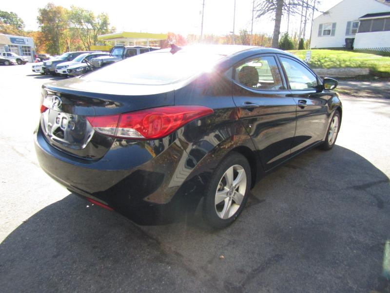 Hyundai Elantra 4dr Sdn Auto SE 2013 Hyundai Elantra 4dr Sdn Auto SE 2013