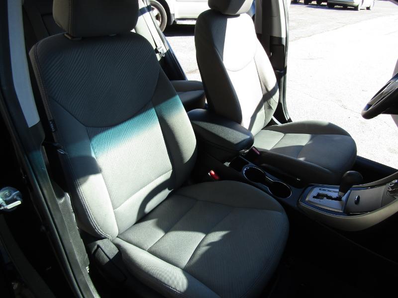 Hyundai Elantra 4dr Sdn Auto SE 2013 Hyundai Elantra 4dr Sdn Auto SE 2013