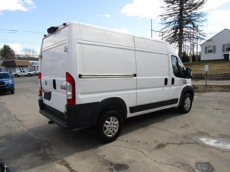 RAM Promaster 1500 High Roof Tradesman 136-in. WB 2015