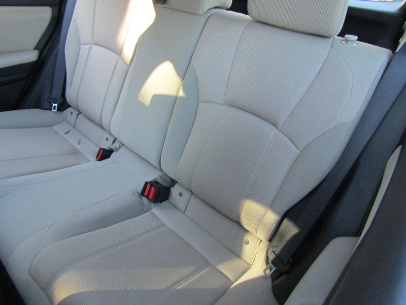 Subaru Impreza 2.0i 5M 5-Door 2017 Subaru Impreza 2.0i 5M 5-Door 2017