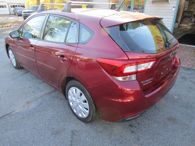 Subaru Impreza 2.0i 5M 5-Door 2017 Subaru Impreza 2.0i 5M 5-Door 2017