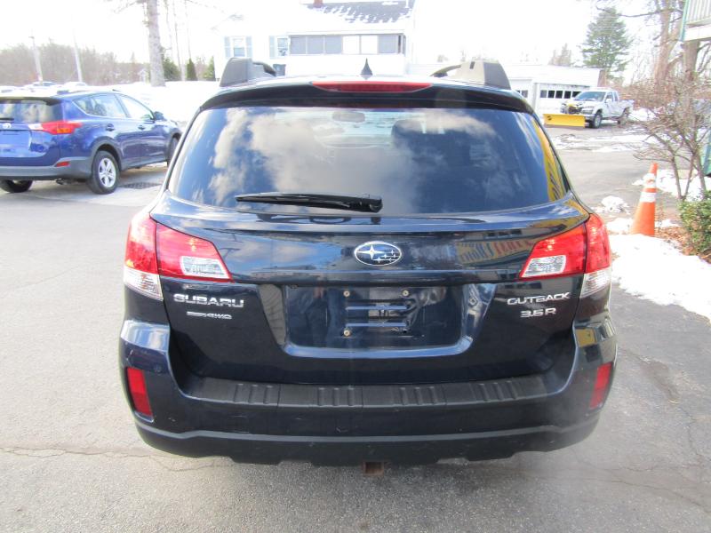 Subaru Outback 3.6R Limited 2013