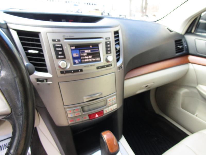 Subaru Outback 3.6R Limited 2013