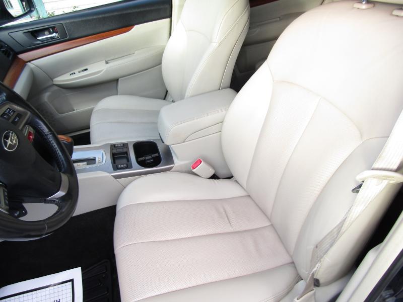 Subaru Outback 3.6R Limited 2013