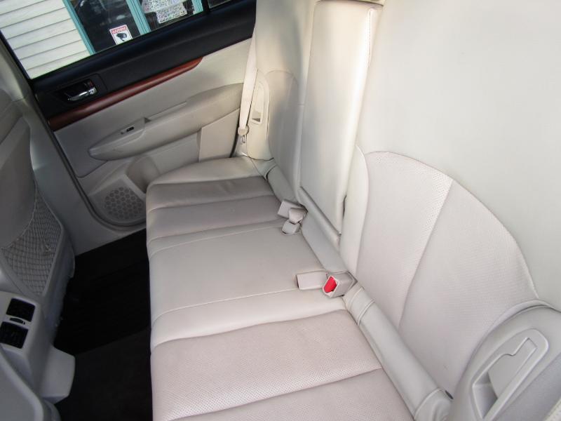 Subaru Outback 3.6R Limited 2013