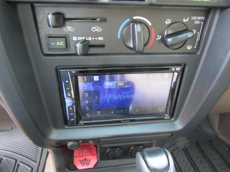 Toyota 4Runner SR5 4WD 2000 Toyota 4Runner SR5 4WD 2000