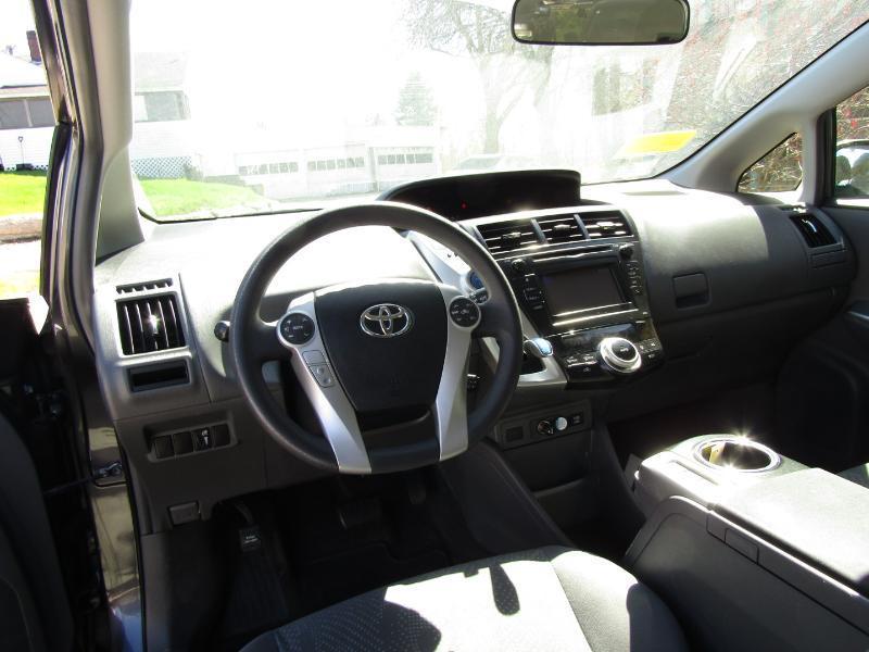 Toyota Prius V Three 2014