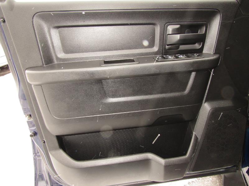 RAM 1500 Tradesman Quad Cab 4WD 2014