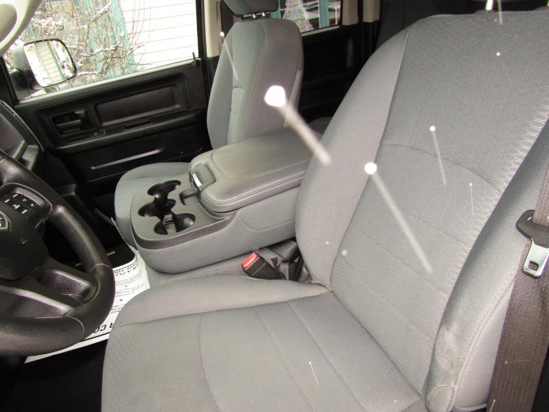 RAM 1500 Tradesman Quad Cab 4WD 2014