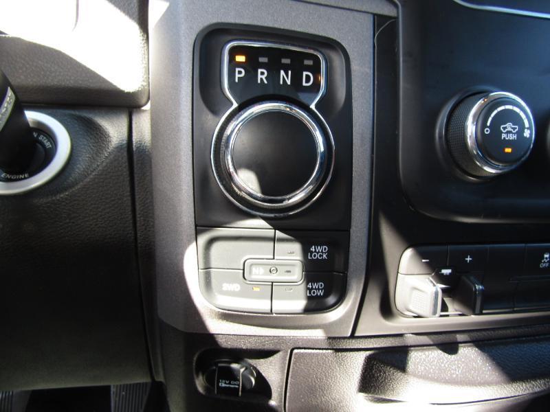 RAM 1500 Tradesman Quad Cab 4WD 2014