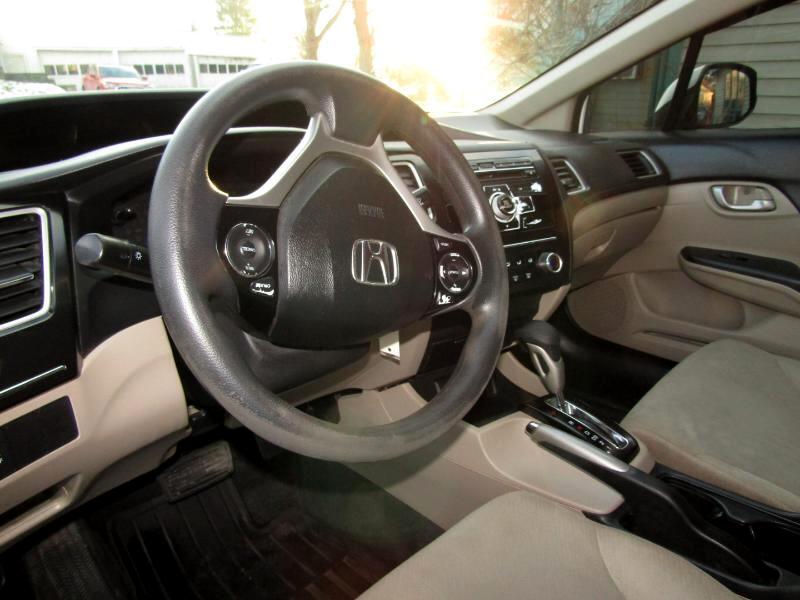 Honda Civic LX Sedan 5-Speed AT 2013