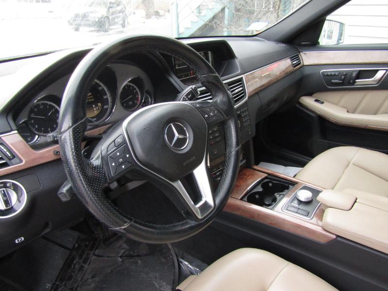 Mercedes-Benz E-Class E350 4MATIC Sedan 2012