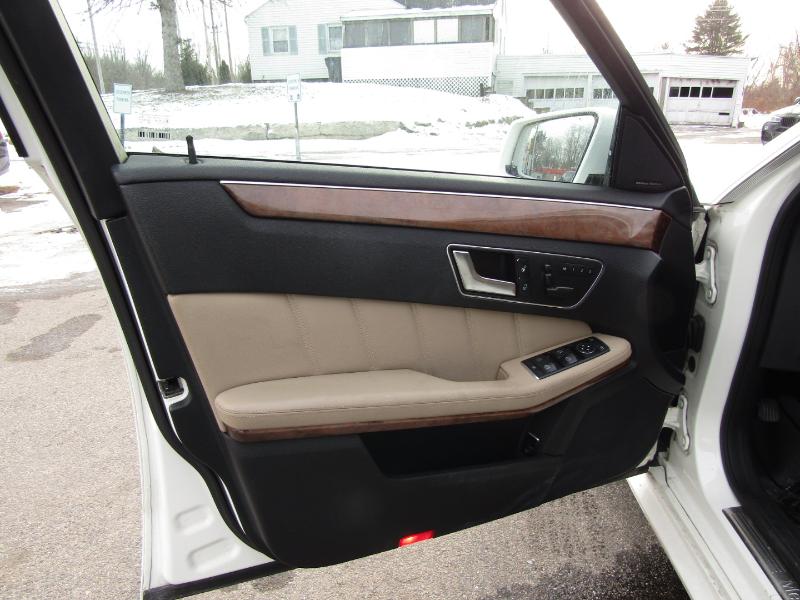 Mercedes-Benz E-Class E350 4MATIC Sedan 2012