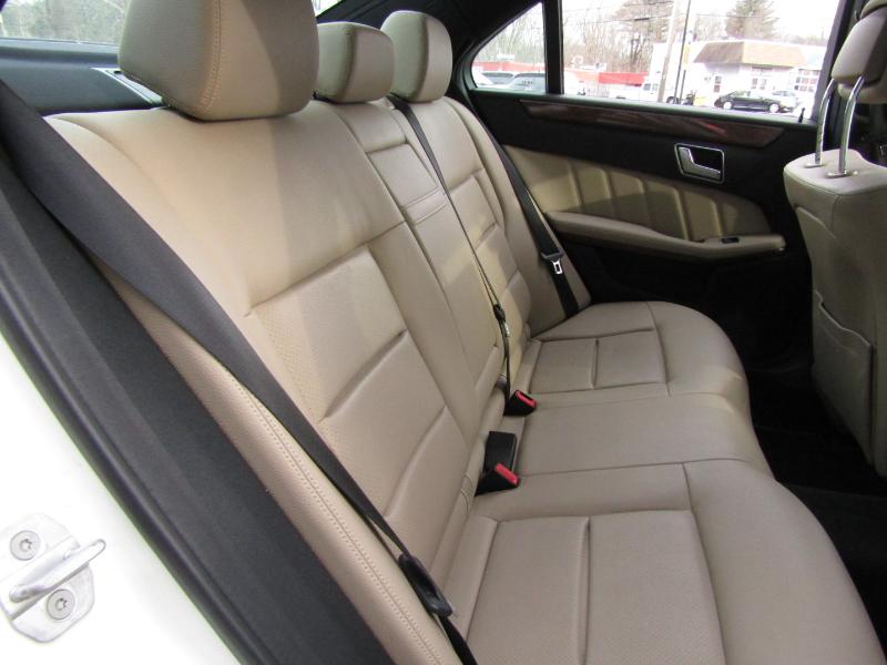 Mercedes-Benz E-Class E350 4MATIC Sedan 2012