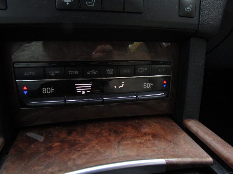 Mercedes-Benz E-Class E350 4MATIC Sedan 2012