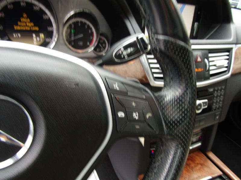 Mercedes-Benz E-Class E350 4MATIC Sedan 2012