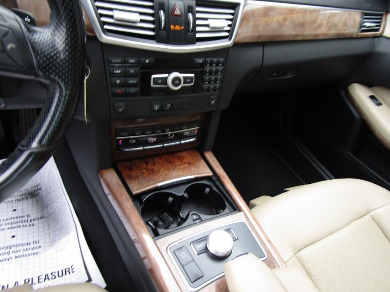 Mercedes-Benz E-Class E350 4MATIC Sedan 2012