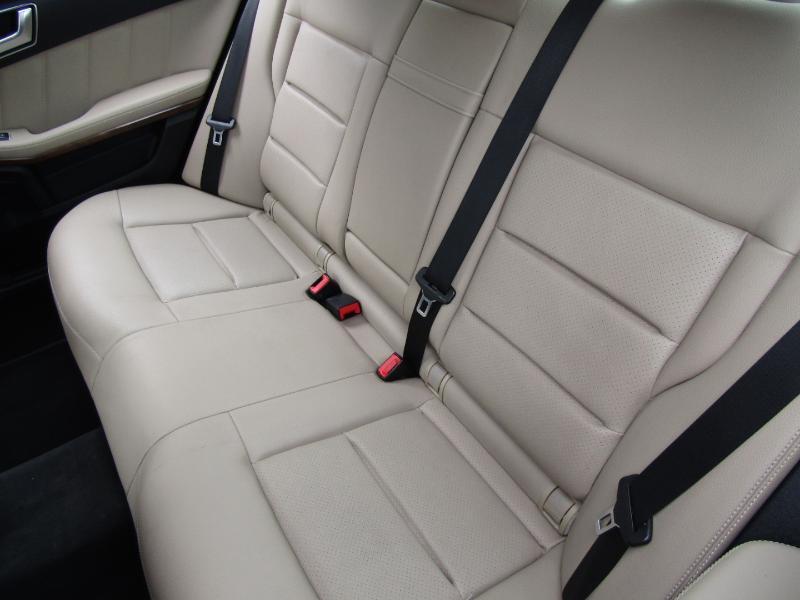 Mercedes-Benz E-Class E350 4MATIC Sedan 2012