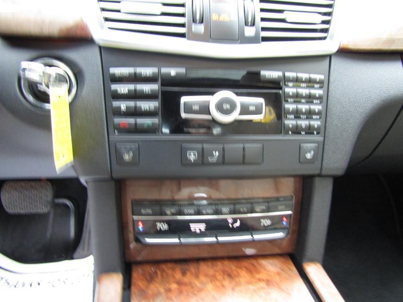 Mercedes-Benz E-Class E350 4MATIC Sedan 2012