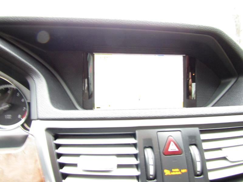 Mercedes-Benz E-Class E350 4MATIC Sedan 2012