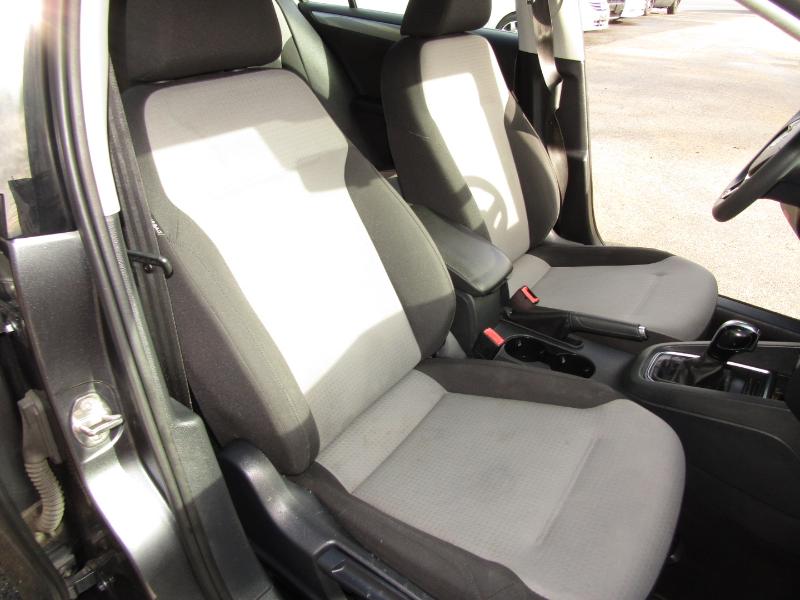 Volkswagen Jetta 1.4T S 6A 2017