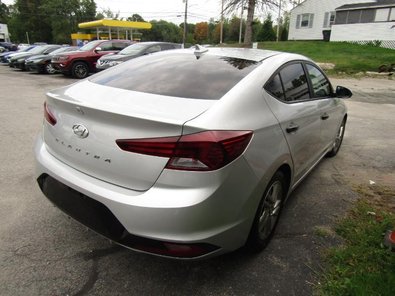 Hyundai Elantra SEL 2019