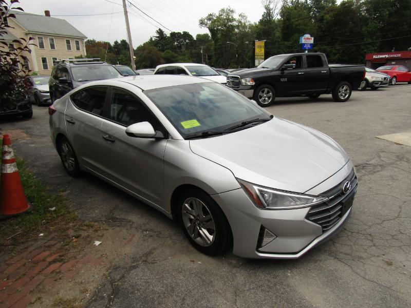 Hyundai Elantra SEL 2019