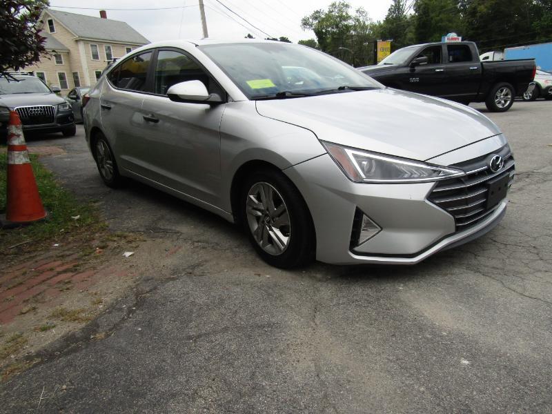 Hyundai Elantra SEL 2019