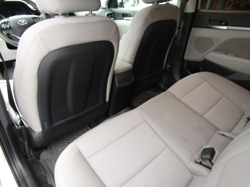 Hyundai Elantra SEL 2019