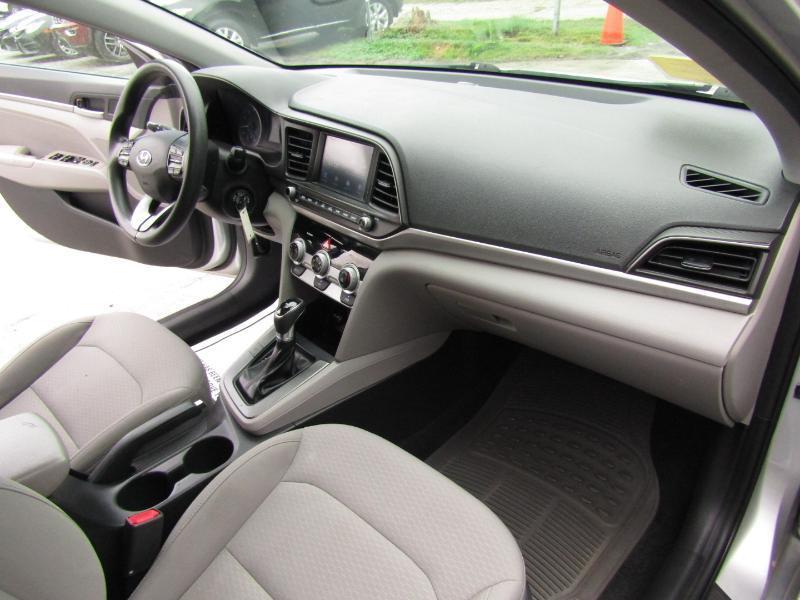 Hyundai Elantra SEL 2019
