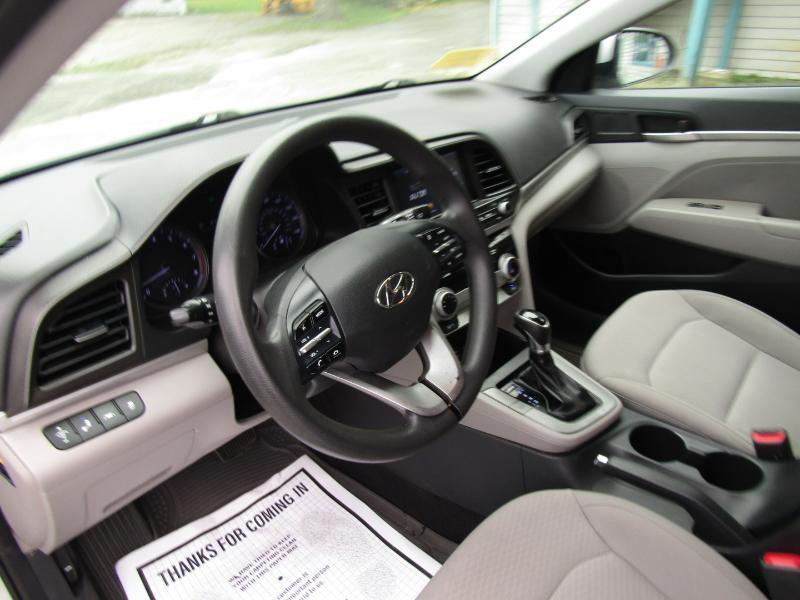 Hyundai Elantra SEL 2019