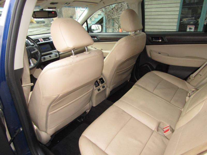 Subaru Outback 2.5i Limited 2015