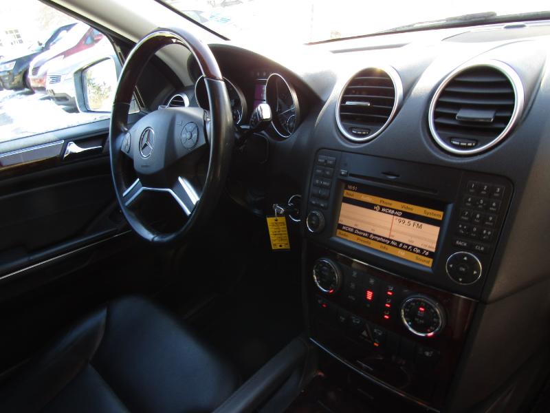 Mercedes-Benz M-Class ML350 4MATIC 2011