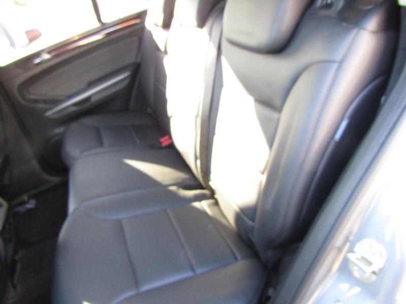 Mercedes-Benz M-Class ML350 4MATIC 2011