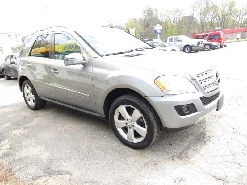 Mercedes-Benz M-Class ML350 4MATIC 2011