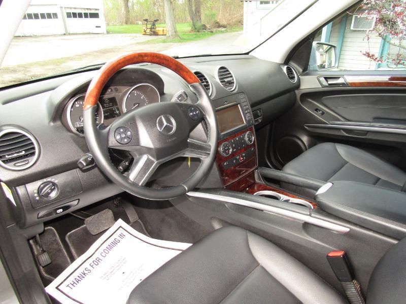 Mercedes-Benz M-Class ML350 4MATIC 2011